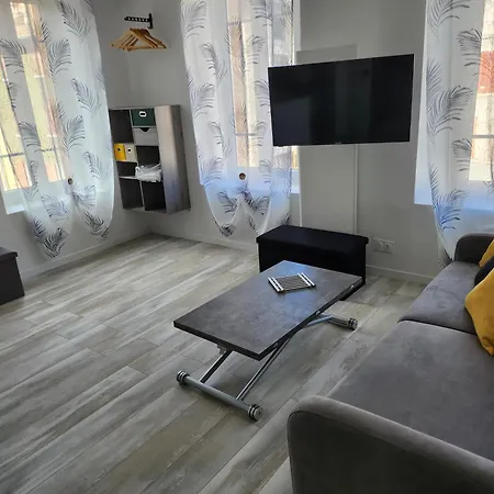 Logodrine2 Apartment *